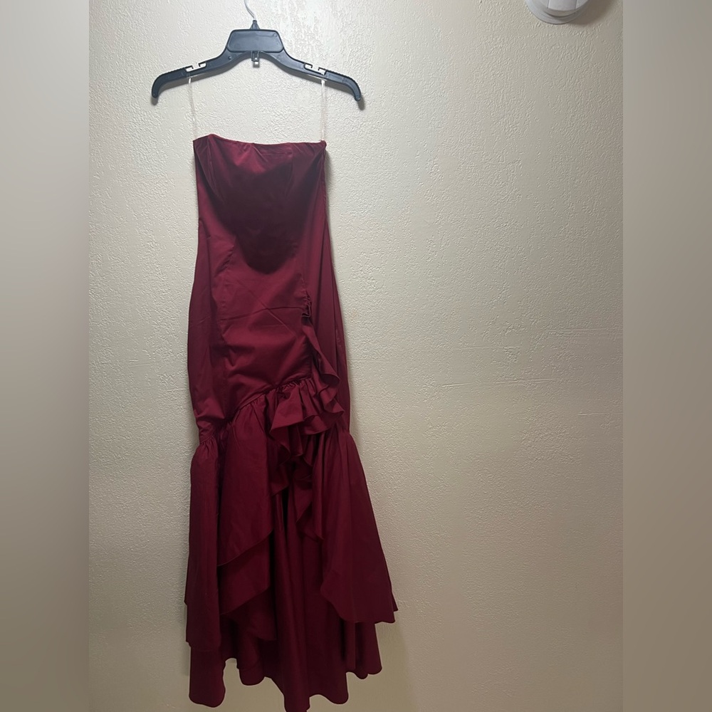 Elegant Strapless Burgundy Dress